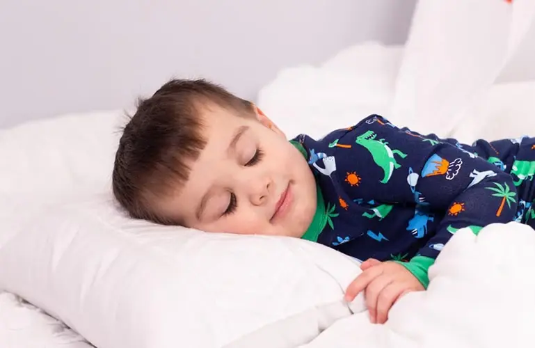 فواید جدا خوابیدن کودک
