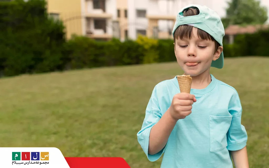 ایا بستنی برای کودکان چاق کننده است