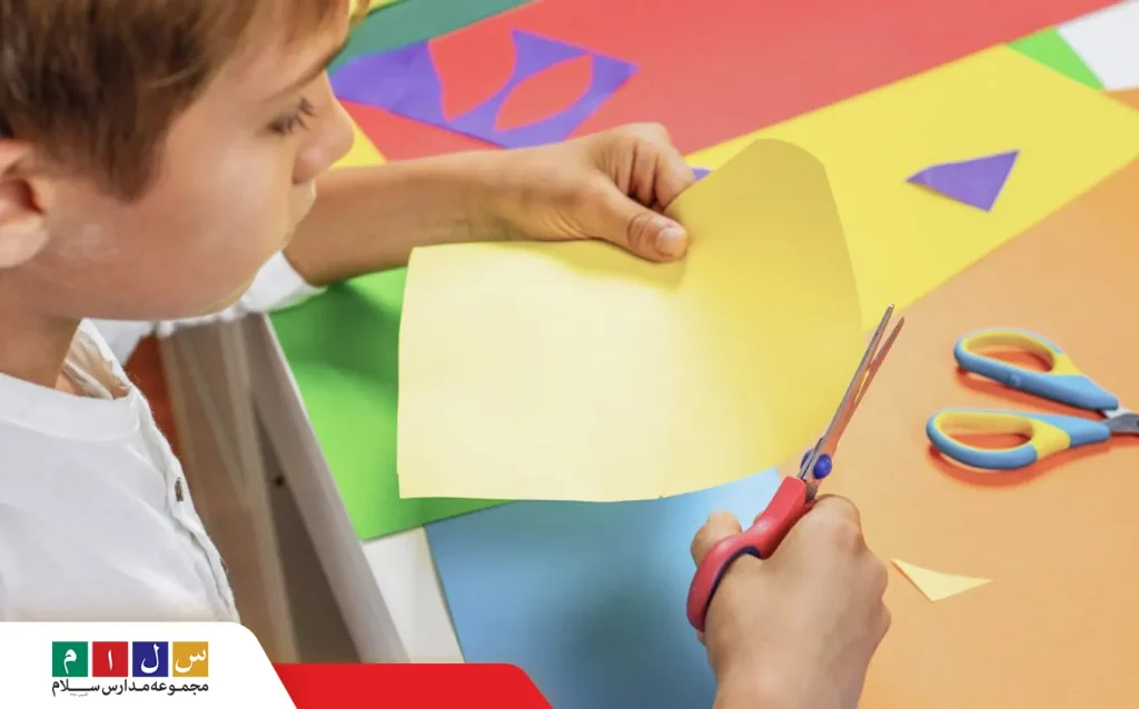 آموزش رنگ ها به کودکان دو ساله