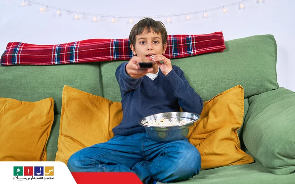 کودکان چقدر در طول روز می‌توانند تلویزیون ببینند؟